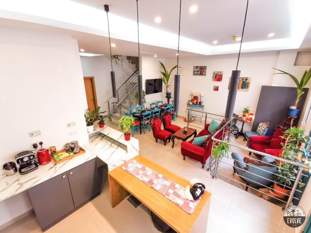 Evolve Coliving Guesthouse Слима Екстериор снимка