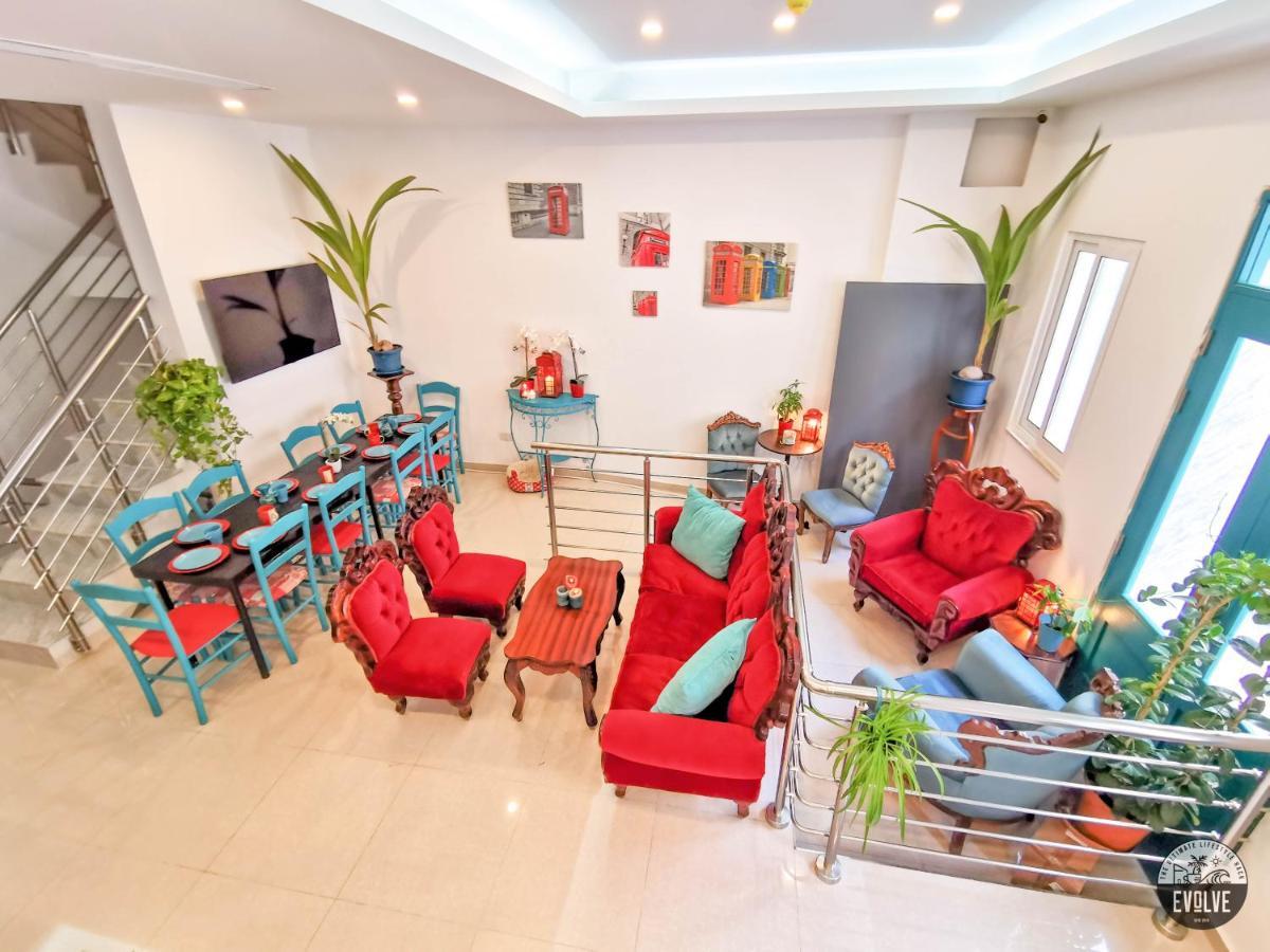 Evolve Coliving Guesthouse Слима Екстериор снимка